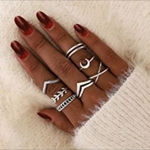 5⭐ Silver bohemian 7 piece stackable moon ring set